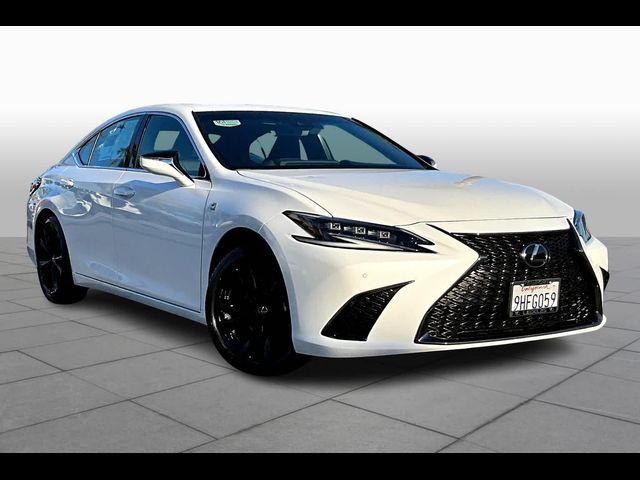 2023 Lexus ES ES 300h F SPORT Handling