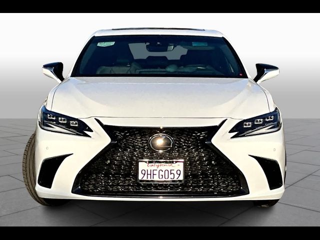 2023 Lexus ES ES 300h F SPORT Handling