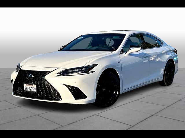 2023 Lexus ES ES 300h F SPORT Handling