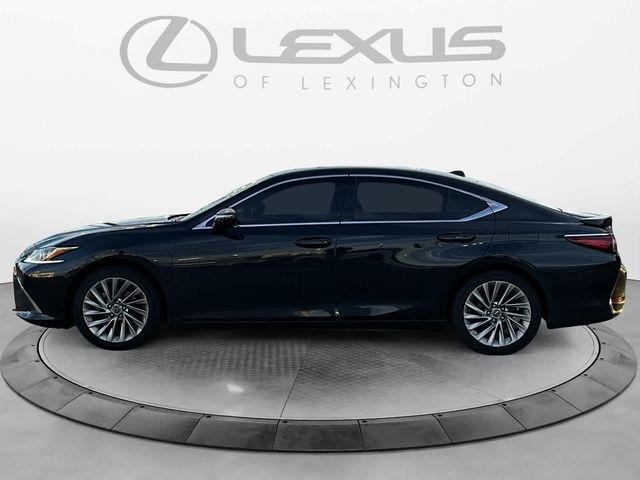 2023 Lexus ES 300h Luxury