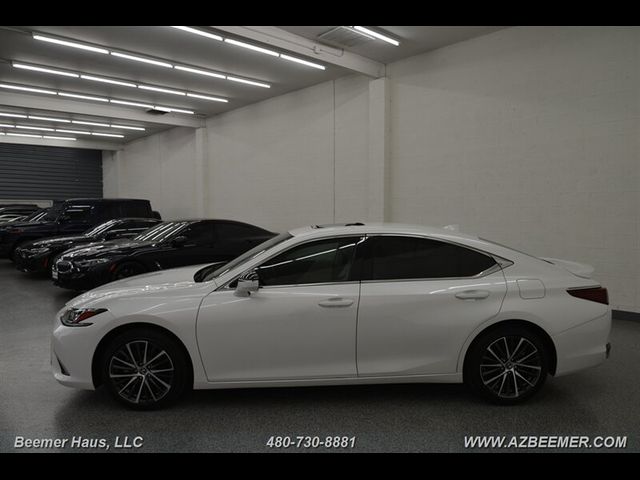 2023 Lexus ES 300h