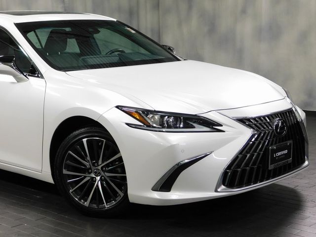 2023 Lexus ES 250