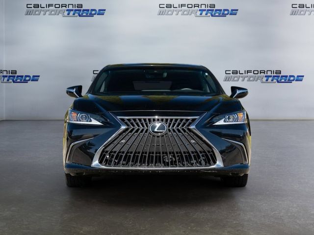 2023 Lexus ES 300h