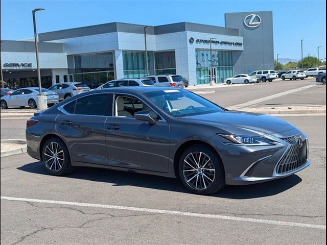 2023 Lexus ES 300h