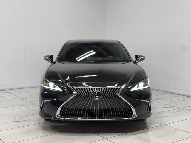 2023 Lexus ES 300h