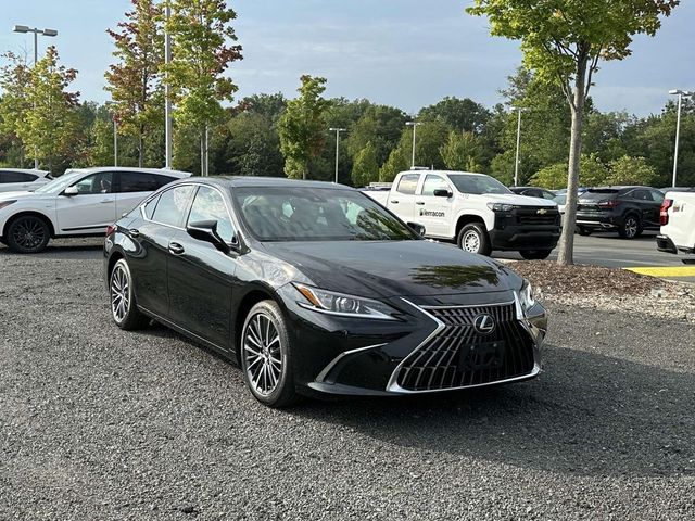 2023 Lexus ES 300h