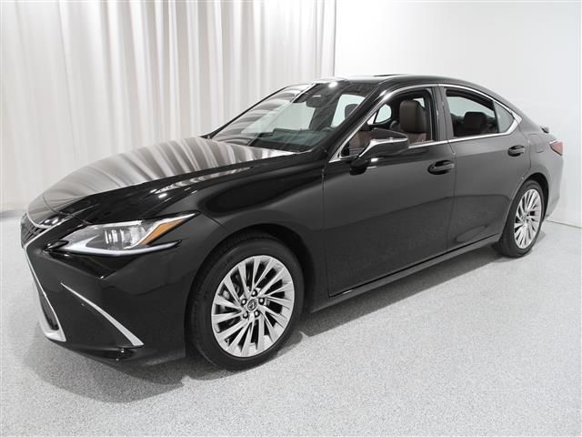 2023 Lexus ES 300h Luxury