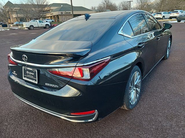 2023 Lexus ES 300h Ultra Luxury