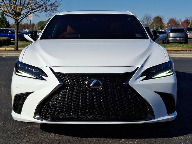 2023 Lexus ES ES 300h F SPORT Handling