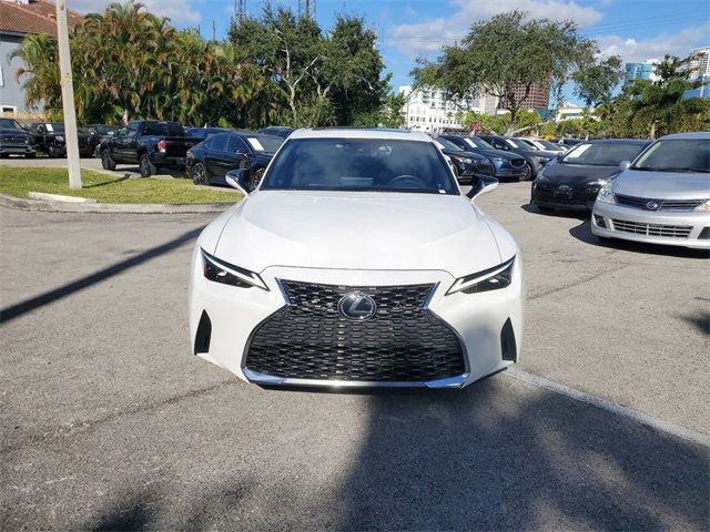 2023 Lexus IS 300