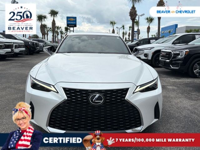 2023 Lexus IS 300