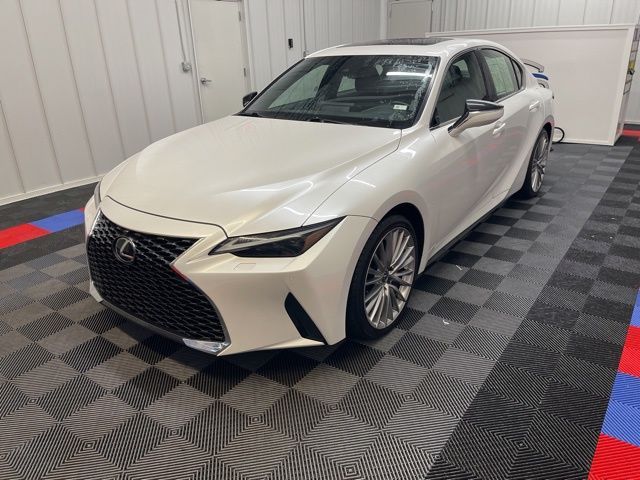 2023 Lexus IS 300