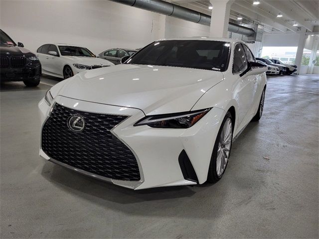 2023 Lexus IS 300