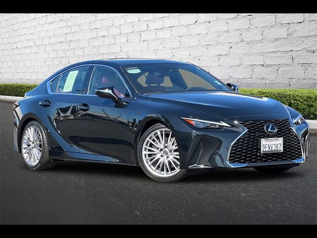 2023 Lexus IS 300