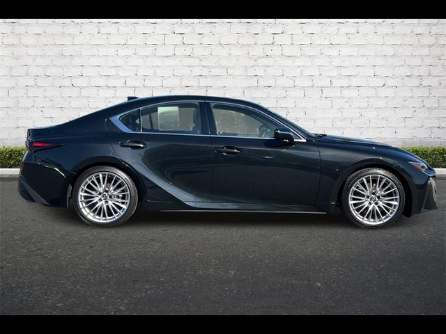 2023 Lexus IS 300