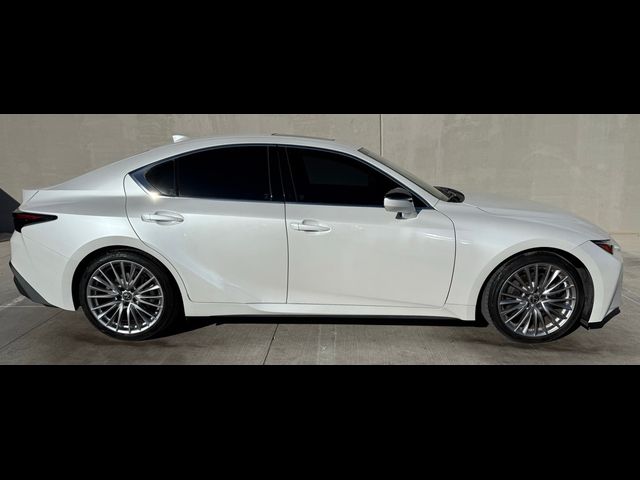 2023 Lexus IS 300