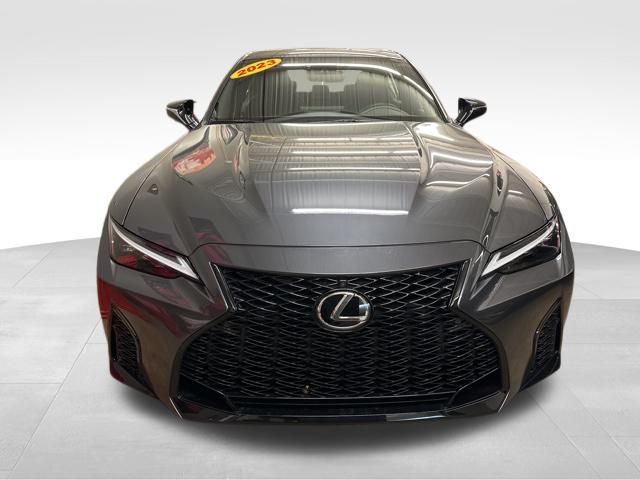 2023 Lexus IS 