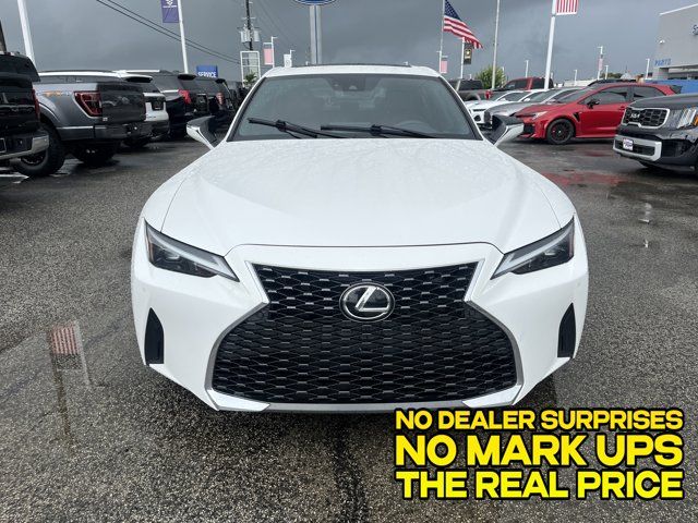 2023 Lexus IS 300
