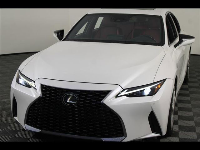 2023 Lexus IS 300