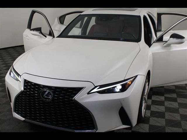 2023 Lexus IS 300