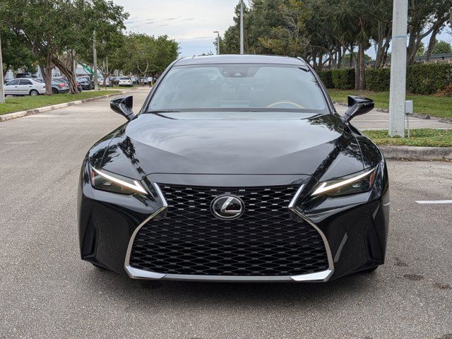 2023 Lexus IS 300