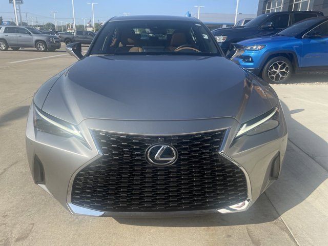 2023 Lexus IS 300