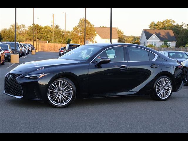 2023 Lexus IS 300