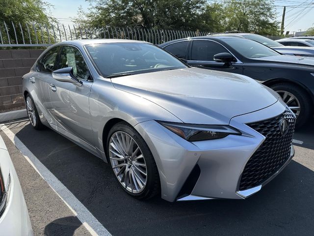 2023 Lexus IS 300