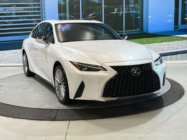 2023 Lexus IS 300
