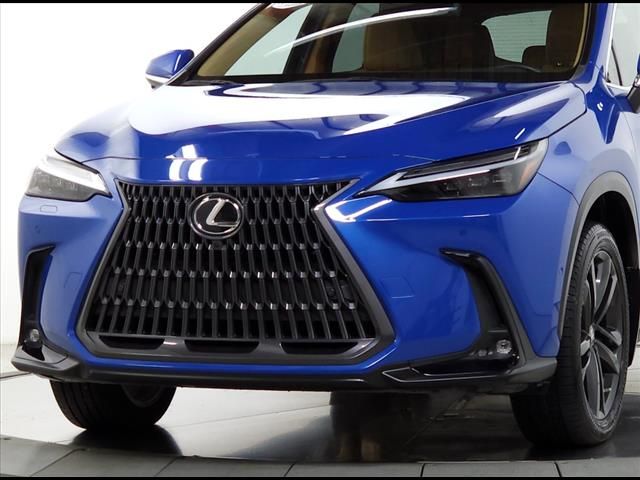 2023 Lexus NX 450h+ Luxury