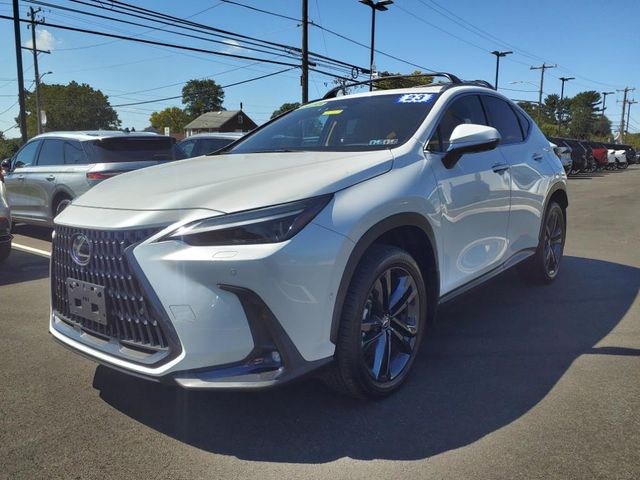 2023 Lexus NX 450h+ Luxury