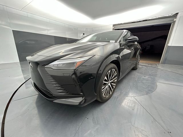 2023 Lexus RZ 