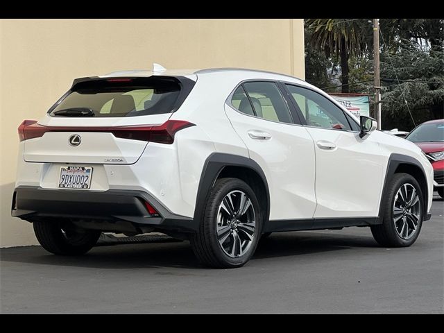 2023 Lexus UX 250h