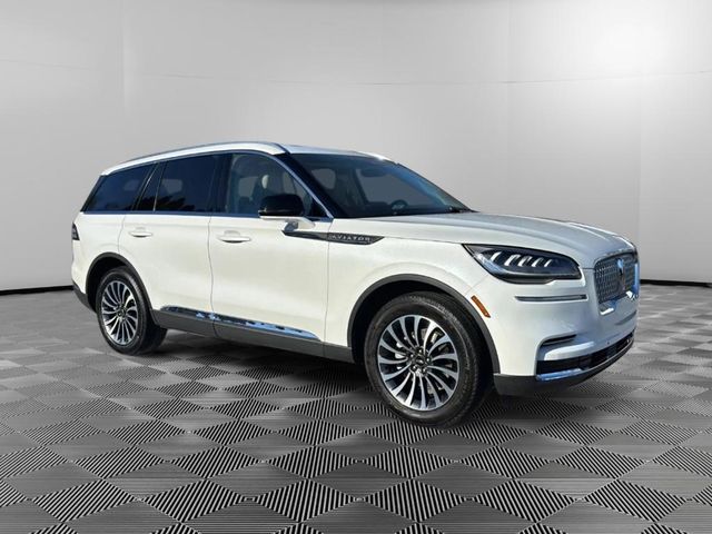 2023 Lincoln Aviator Standard