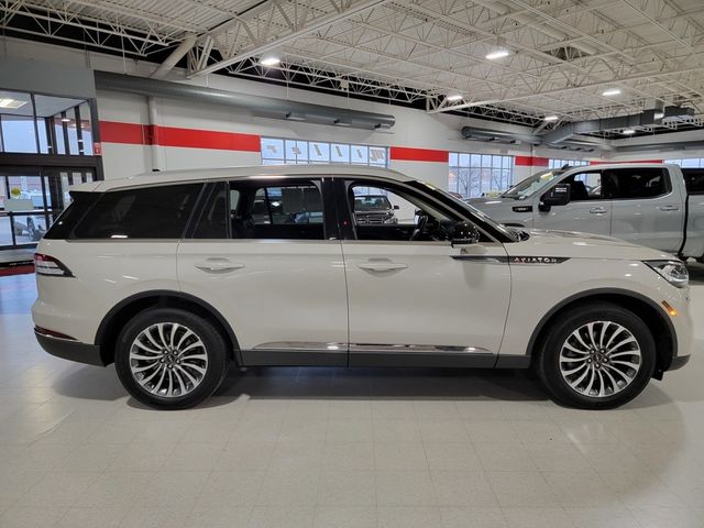 2023 Lincoln Aviator Standard