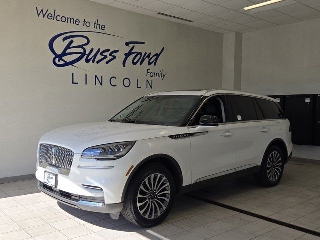 2023 Lincoln Aviator Standard