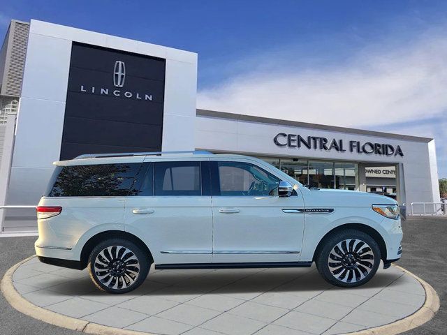 2023 Lincoln Navigator Black Label