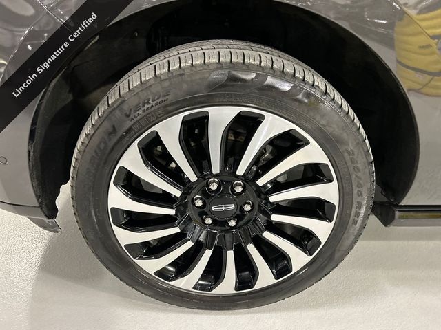 2023 Lincoln Navigator Black Label