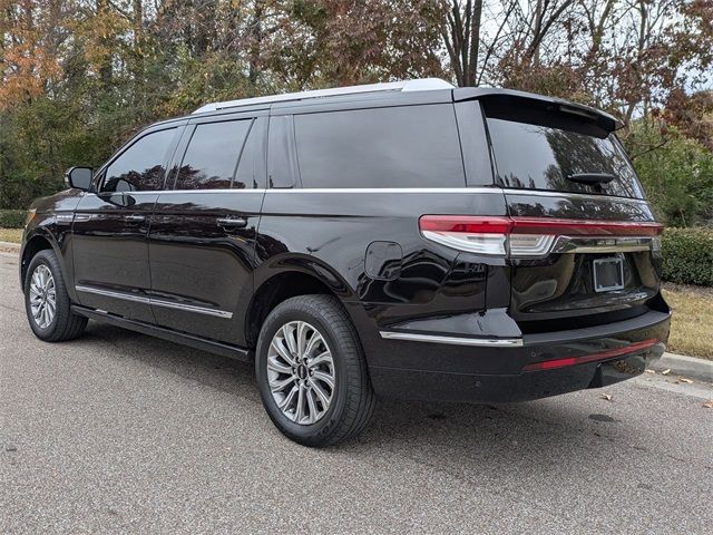 2023 Lincoln Navigator L Standard