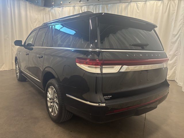 2023 Lincoln Navigator L Standard