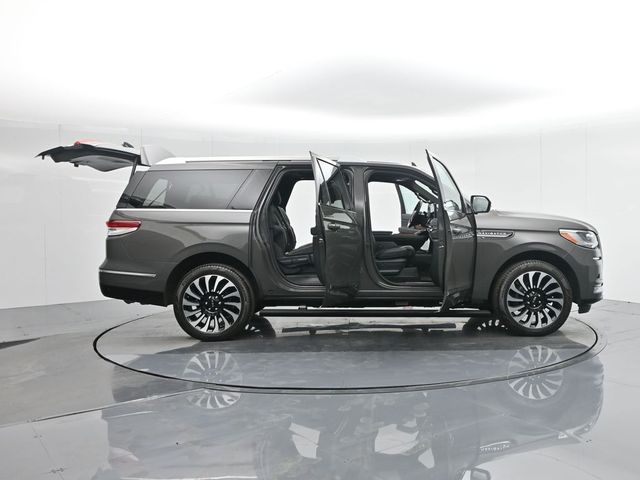 2023 Lincoln Navigator L Black Label