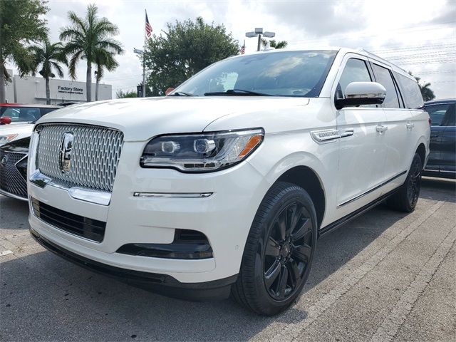 2023 Lincoln Navigator L Reserve