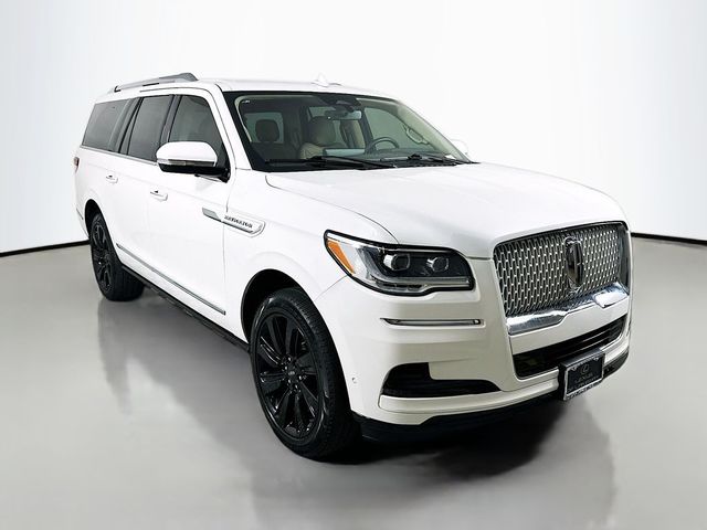 2023 Lincoln Navigator L Reserve