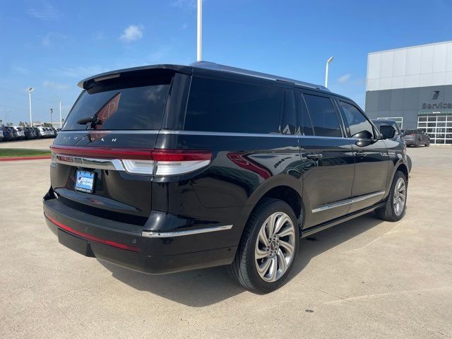 2023 Lincoln Navigator L Reserve