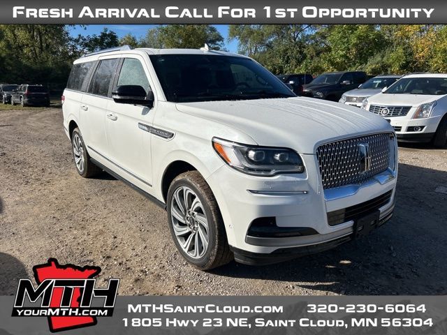 2023 Lincoln Navigator L Reserve