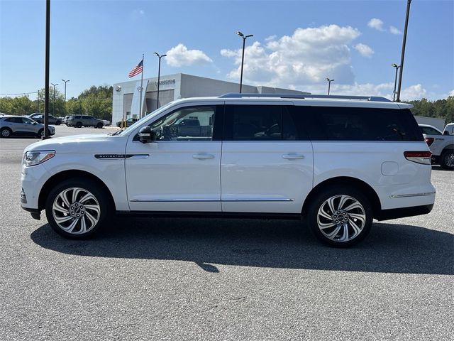 2023 Lincoln Navigator L Reserve