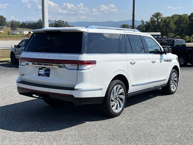 2023 Lincoln Navigator L Reserve