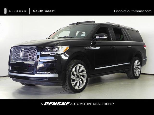 2023 Lincoln Navigator L Reserve