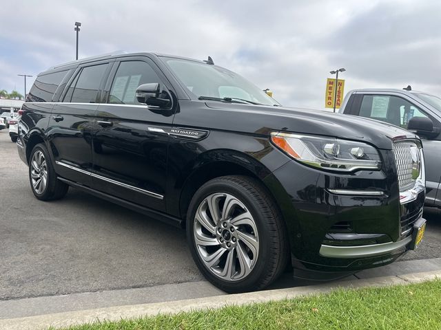 2023 Lincoln Navigator L Reserve