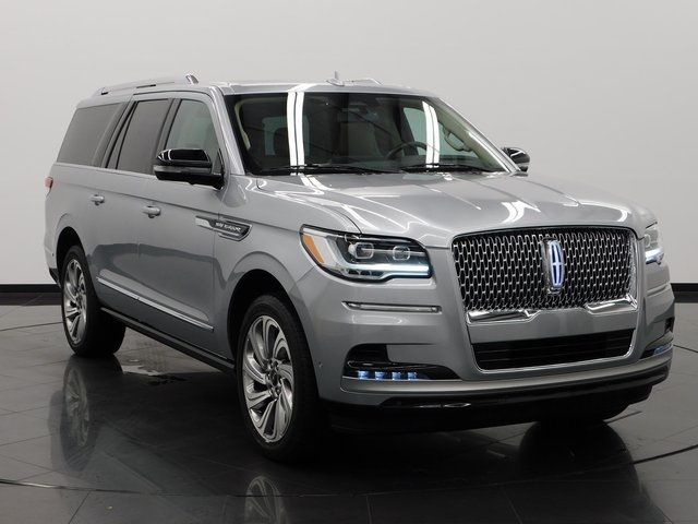 2023 Lincoln Navigator L Reserve